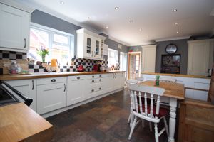 Kitchen/Diner- click for photo gallery